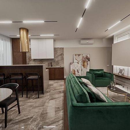 Kostjukowski Apartments Avalon Lviv Eksteriør bilde