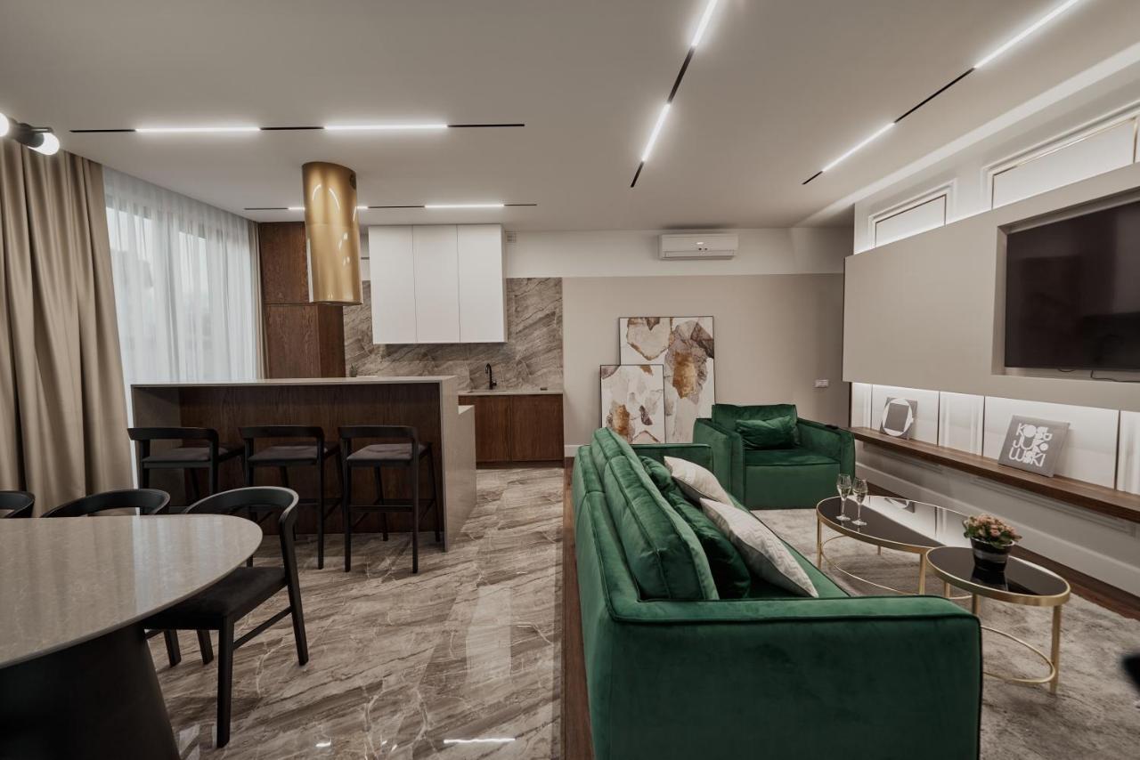 Kostjukowski Apartments Avalon Lviv Eksteriør bilde