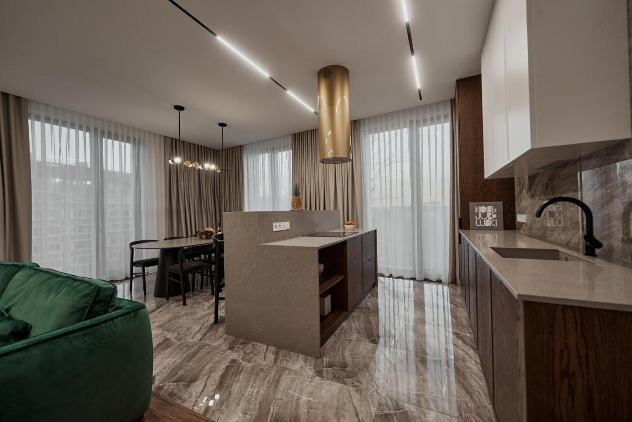 Kostjukowski Apartments Avalon Lviv Eksteriør bilde