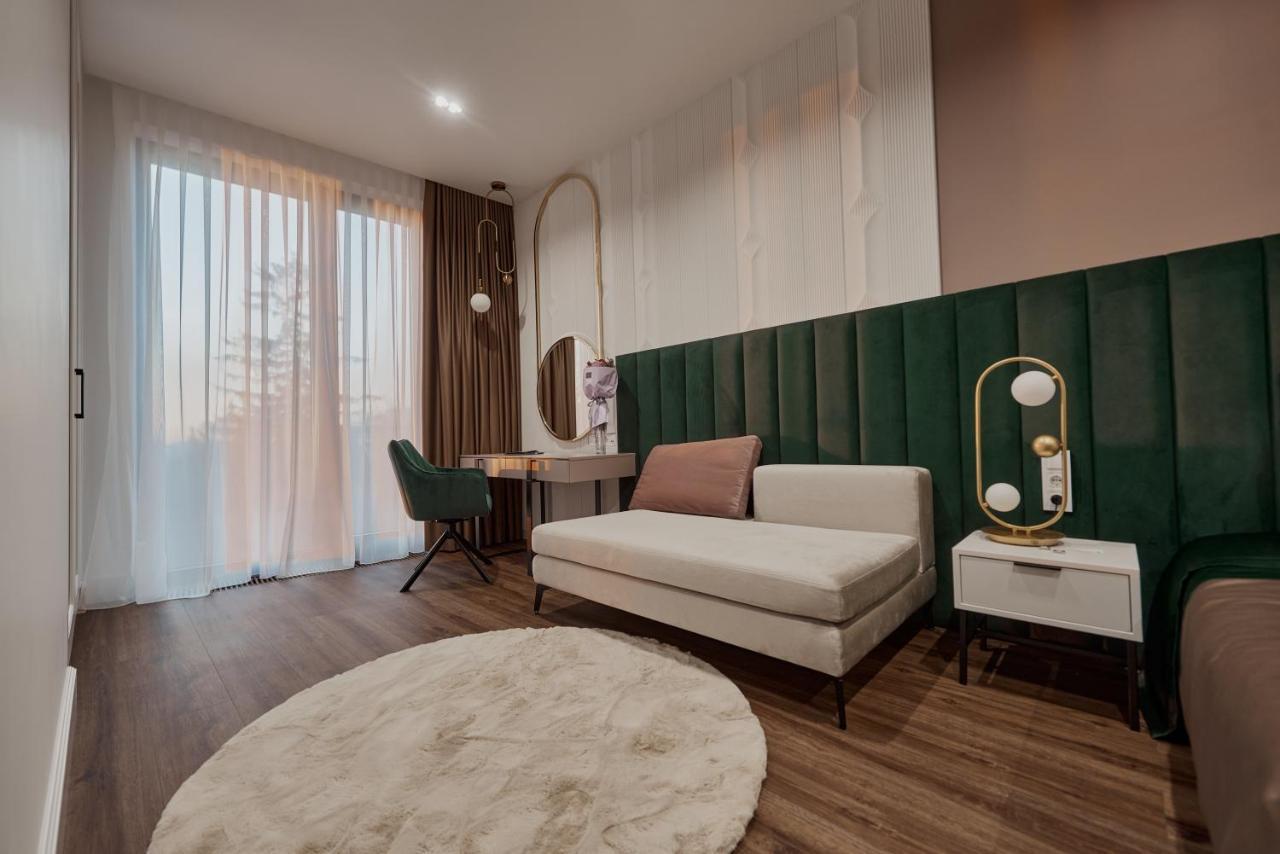 Kostjukowski Apartments Avalon Lviv Eksteriør bilde